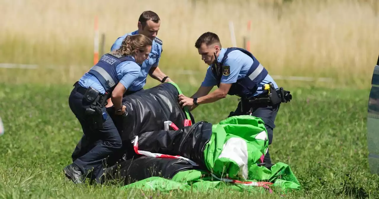 Bei Fußballturnier in Gondershausen: Fünf Kinder werden bei Hüpfburg-Unfall schwer verletzt