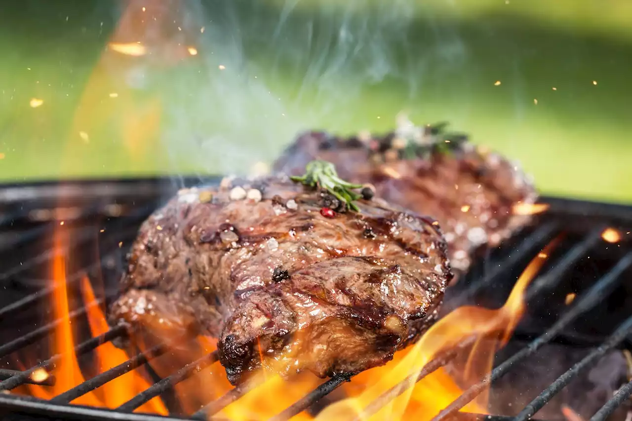 The Chemistry of Cooking Over an Open Flame: What Makes Smoky, Charred Barbecue Taste So Good?