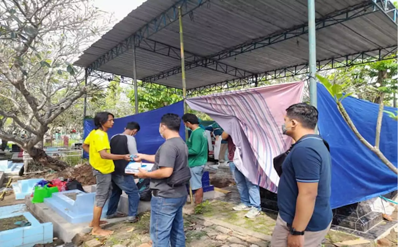 Baru 6 Hari Dimakamkan, Tim Dokter Polda Jateng Autopsi Warga Sragen