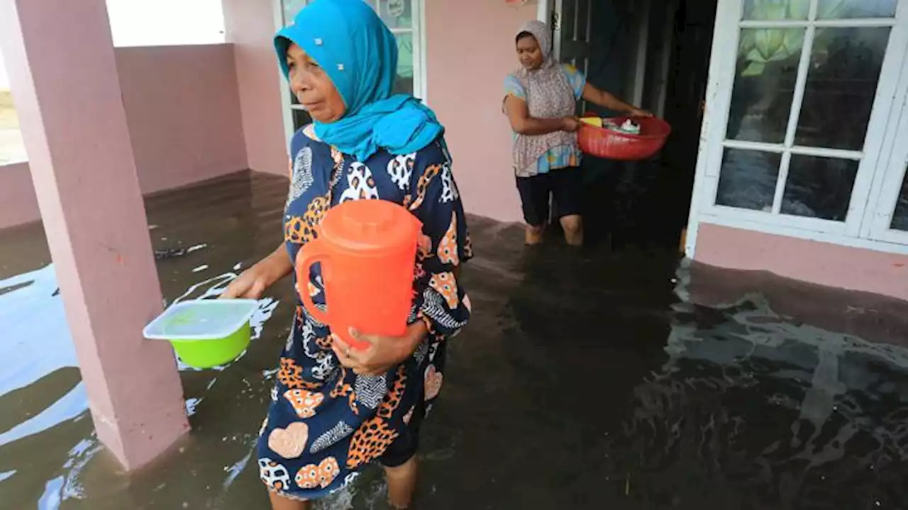 Banjir Rob Rendam 58 Rumah di Aceh Barat