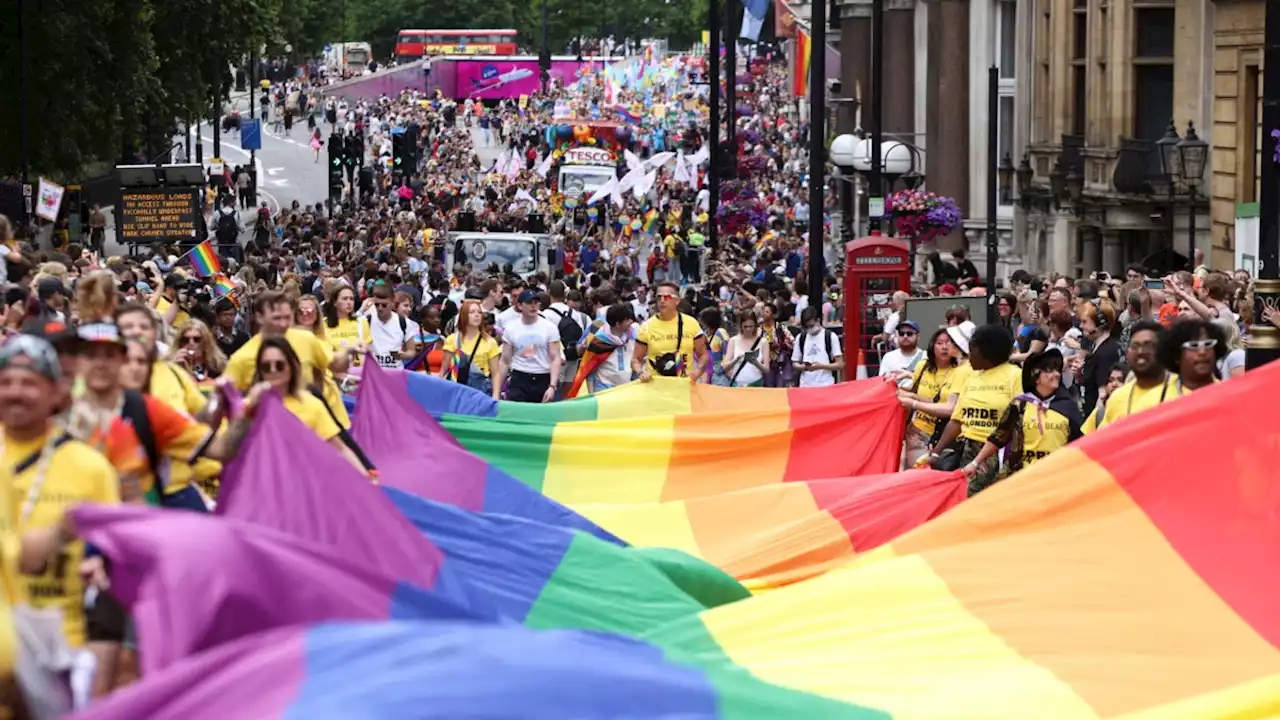 London Rayakan 50 Tahun Parade Pride