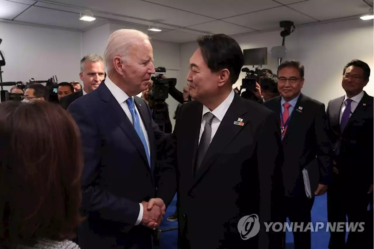 나토 다녀온 尹 '미래 먹거리' 강조…동포간담회선 눈시울도(종합) | 연합뉴스