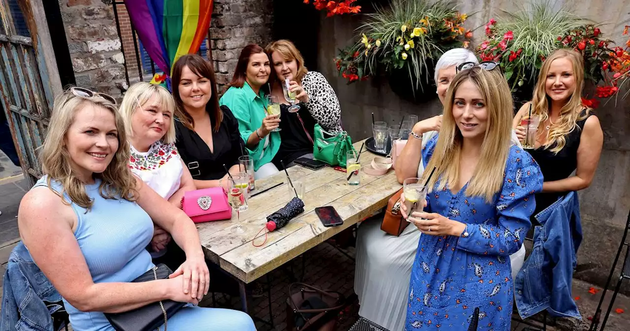 Belfast social pictures as friends kick off payday weekend