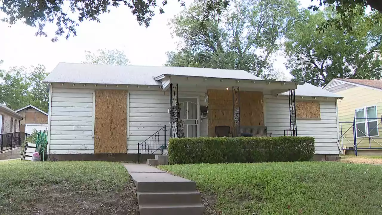 Fort Worth 95-year-old woman shot while sleeping