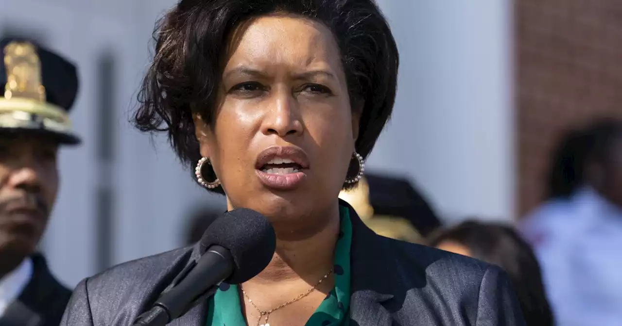 DC Mayor Bowser asks for National Guard troops to help with migrants bused to US Capital