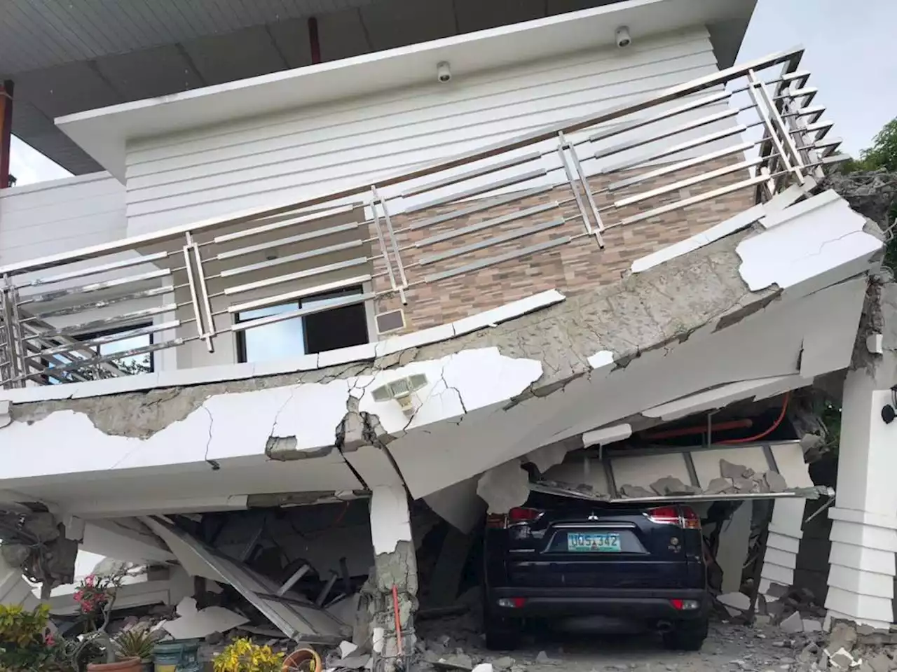 DPWH orders structural integrity check on all private, gov't-owned buildings