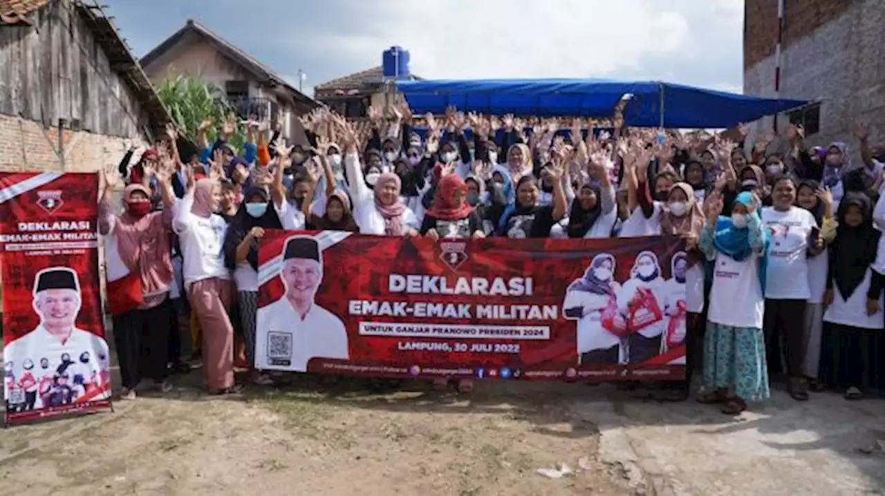 Sahabat Ganjar Gelar Bazaar Minyak Murah Saat Deklarasi Emak-Emak