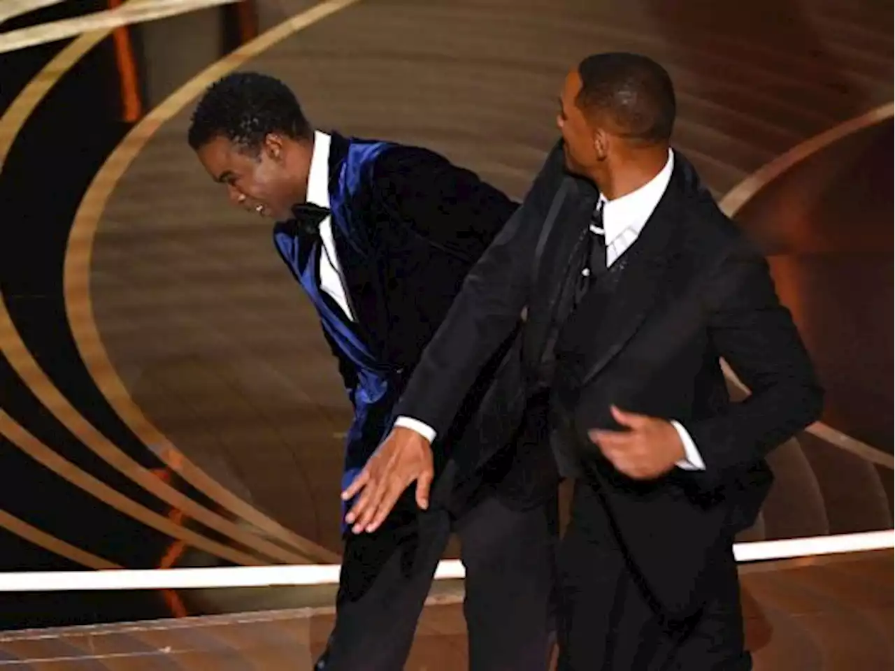 Will Smith Belum Berhasil Minta Maaf pada Chris Rock Secara Langsung