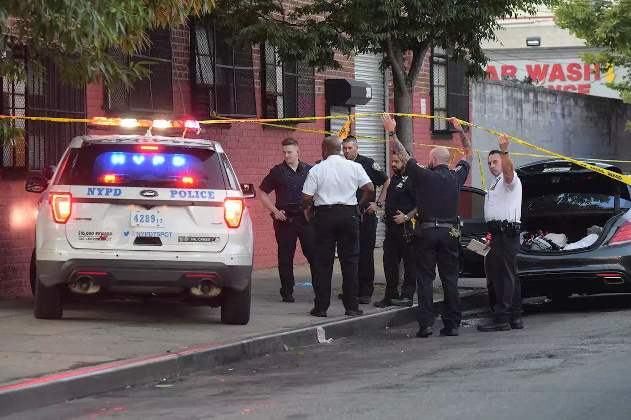 8 people hurt, 1 critically, in 5 overnight NYC shootings