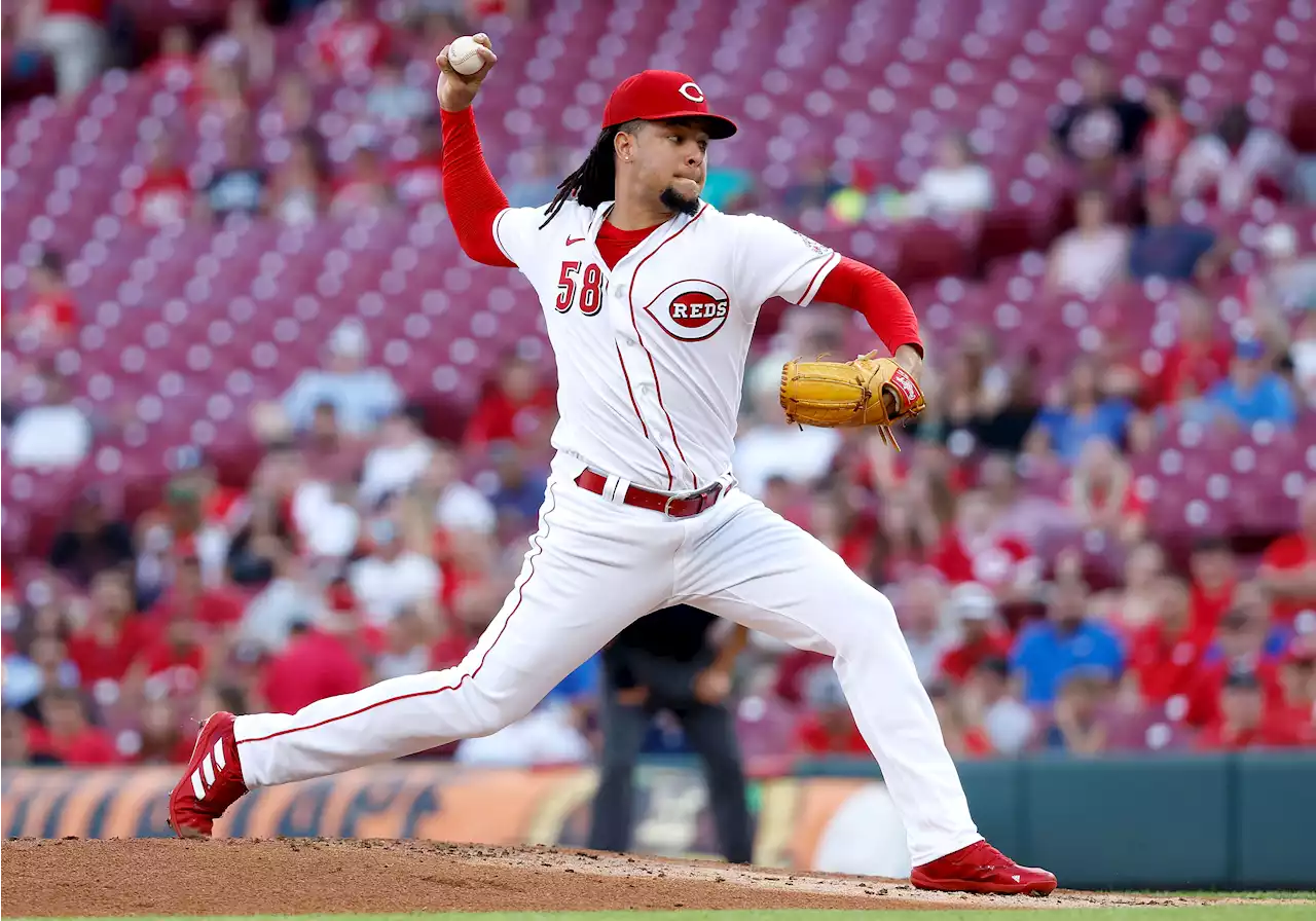 Mariners acquiring Reds ace Luis Castillo in Yankees blow before deadline