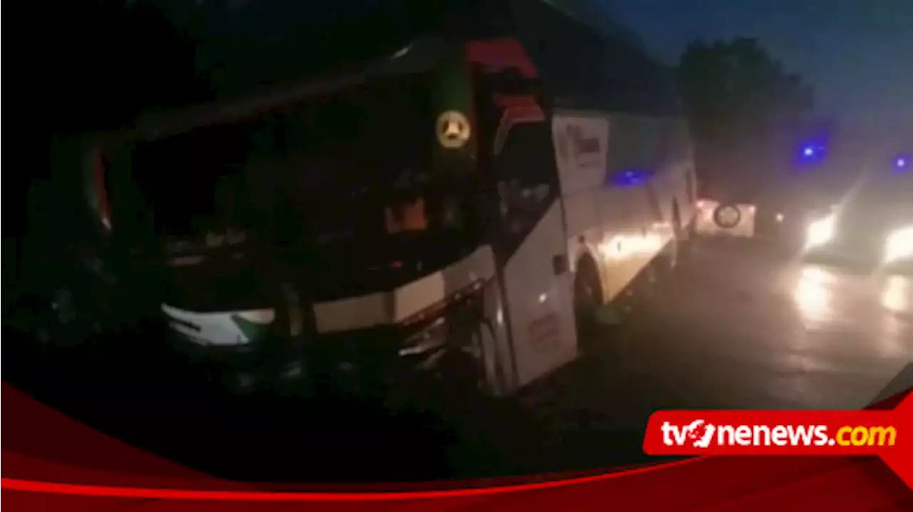 Detik-detik Bus Rombongan Jemaah Haji Asal Labura Tabrakan di Jalinsum Asahan, Begini Kondisi Penumpang