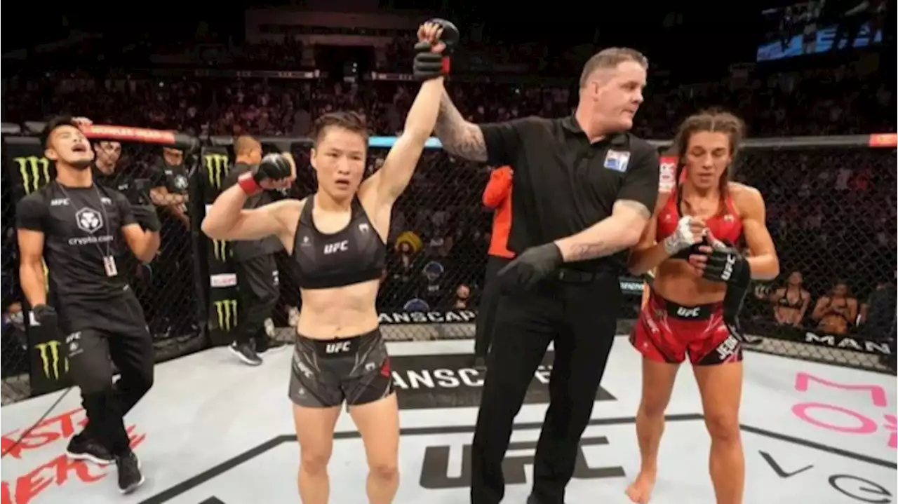 Duel Brutal Sadis di Laga UFC Wanita