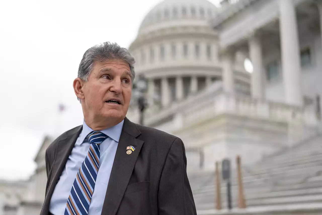 Manchin demurs on Biden in 2024 and Dem majorities this year