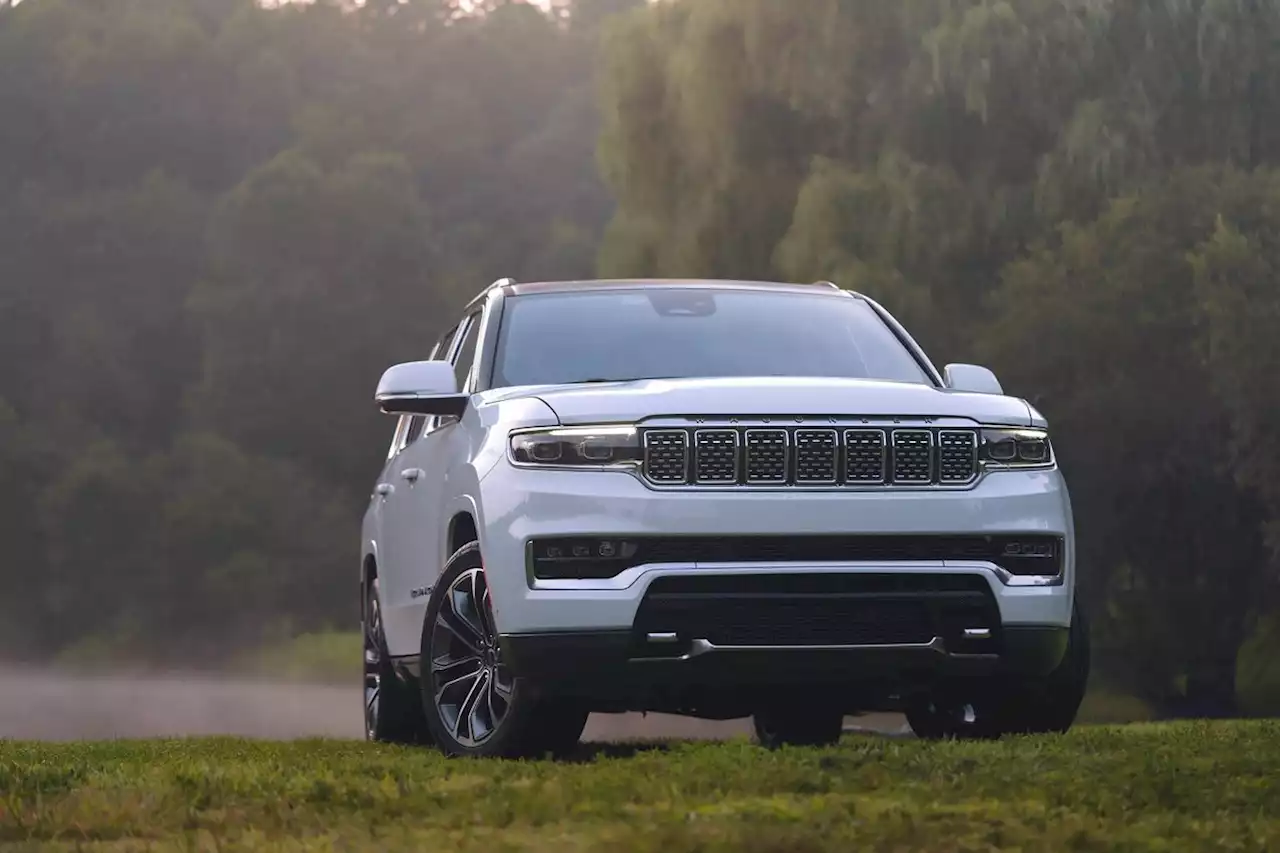 2022 Jeep Grand Wagoneer's Inline-Six Gets Better MPG Than the V-8