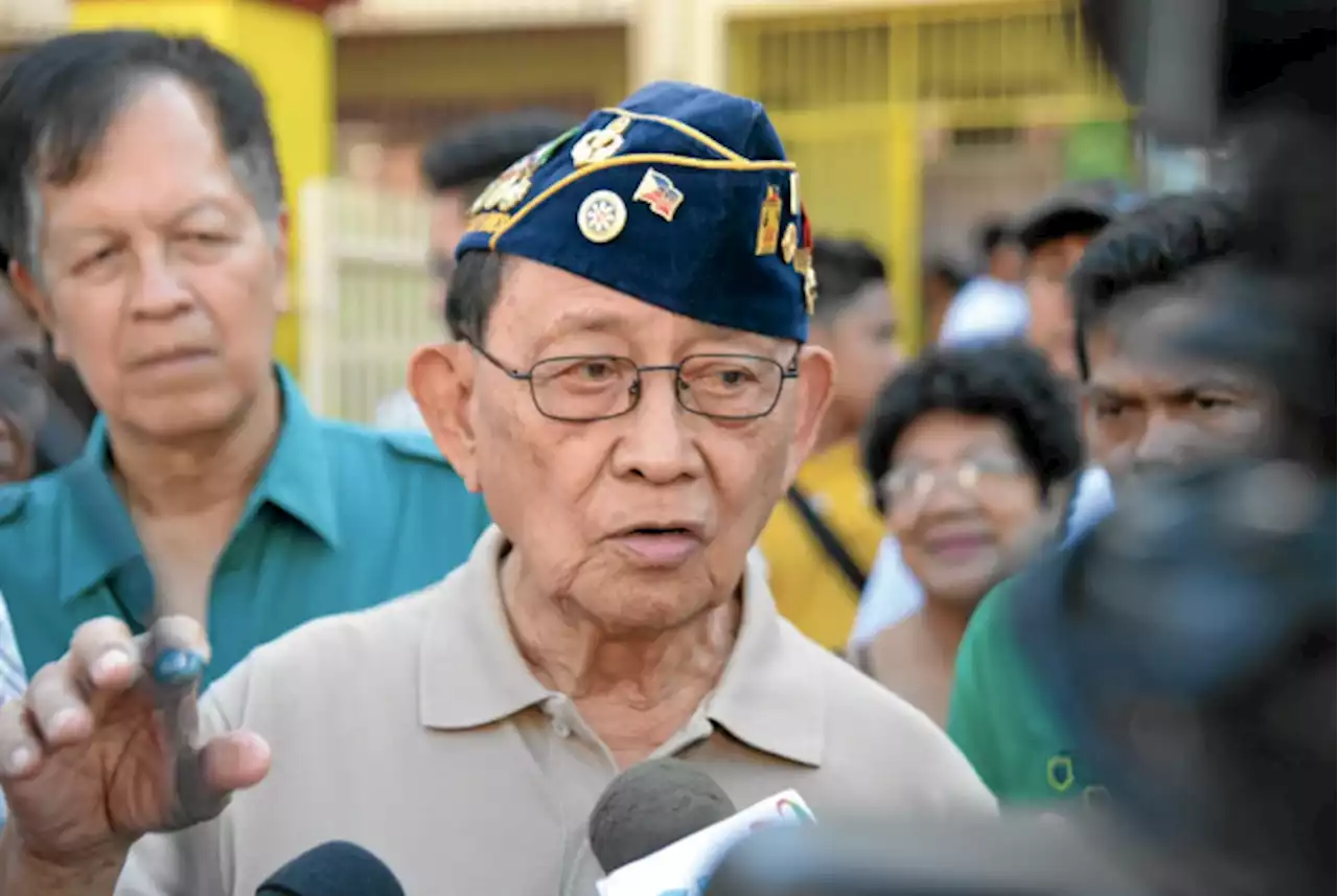 Former President Fidel Ramos dies at 94