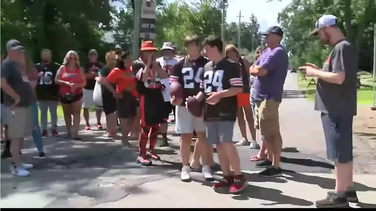 Cleveland Browns welcome fans to 1st open practice of season; 10 remaining