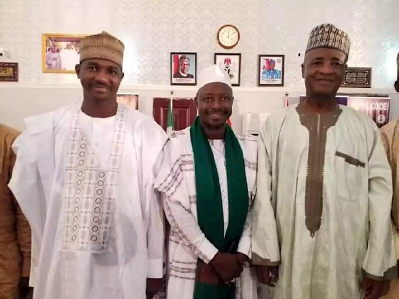 Serving LG chair, 6 Councillors dump PDP for APC in Sokoto