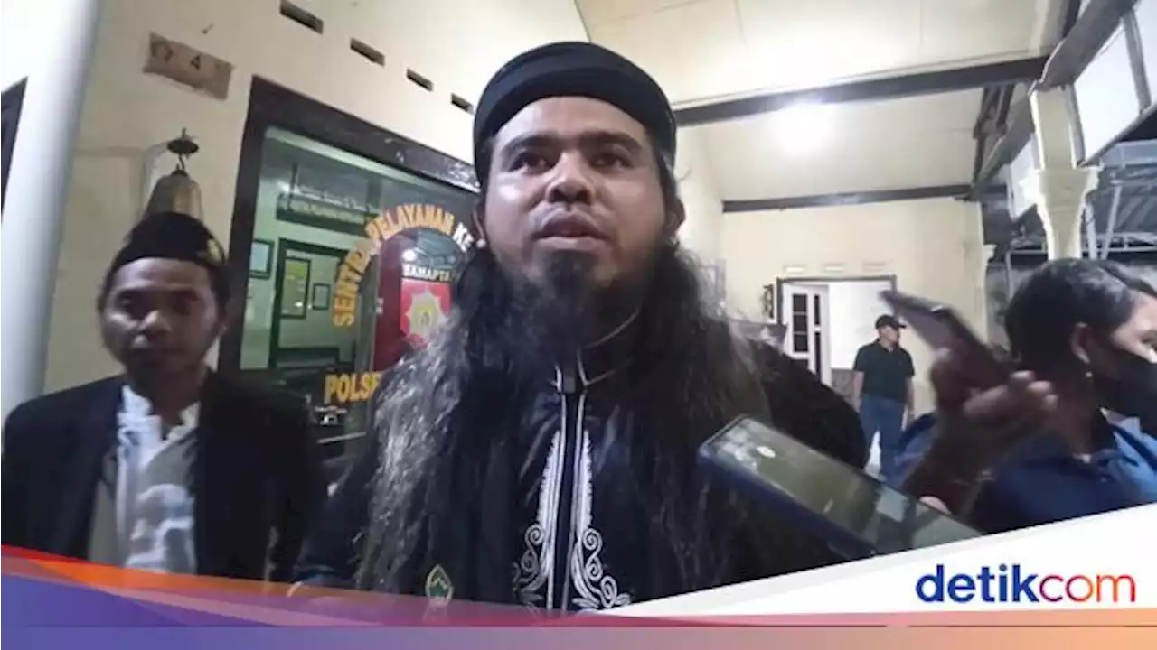 Didemo Warga, Gus Samsudin Tolak Padepokannya Ditutup