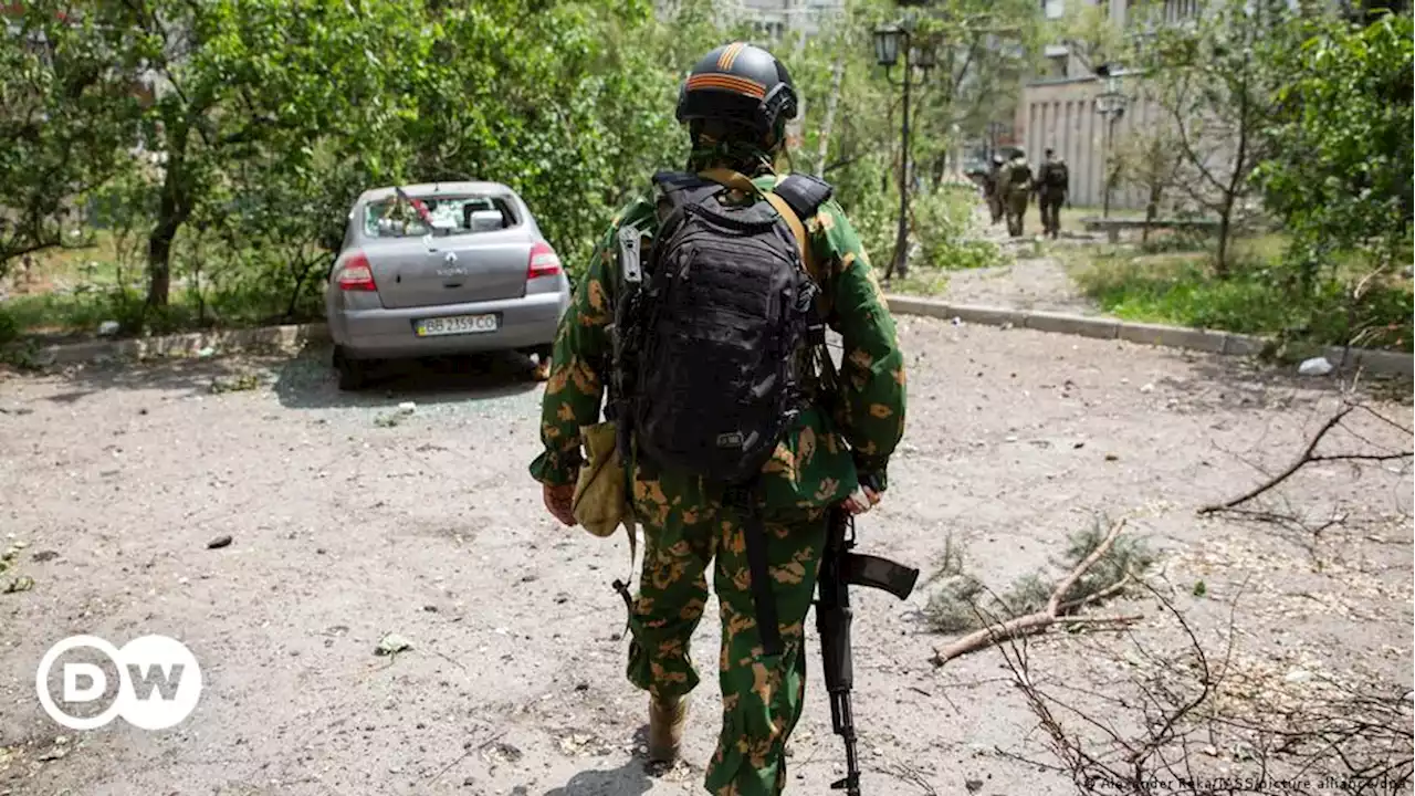 Как российские военные-'отказники' попадают в тюрьмы 'ЛНР' | DW | 31.07.2022