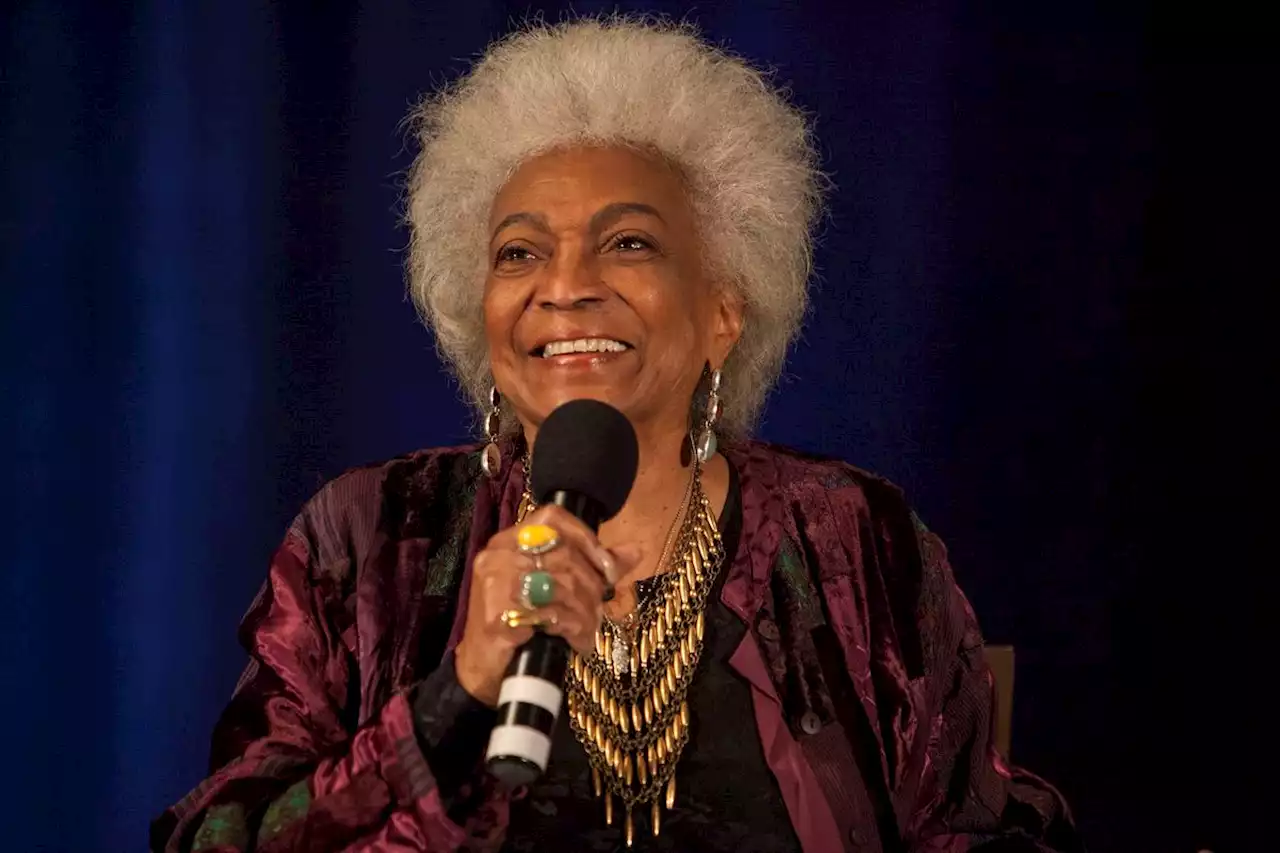 Nichelle Nichols, Lieutenant Uhura in original Star Trek series, has died at 89