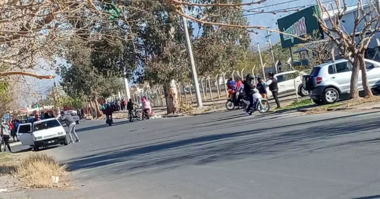 San Juan: por intentos de saqueo en un conocido supermercado detuvieron a diez personas | Sucesos | La Voz del Interior