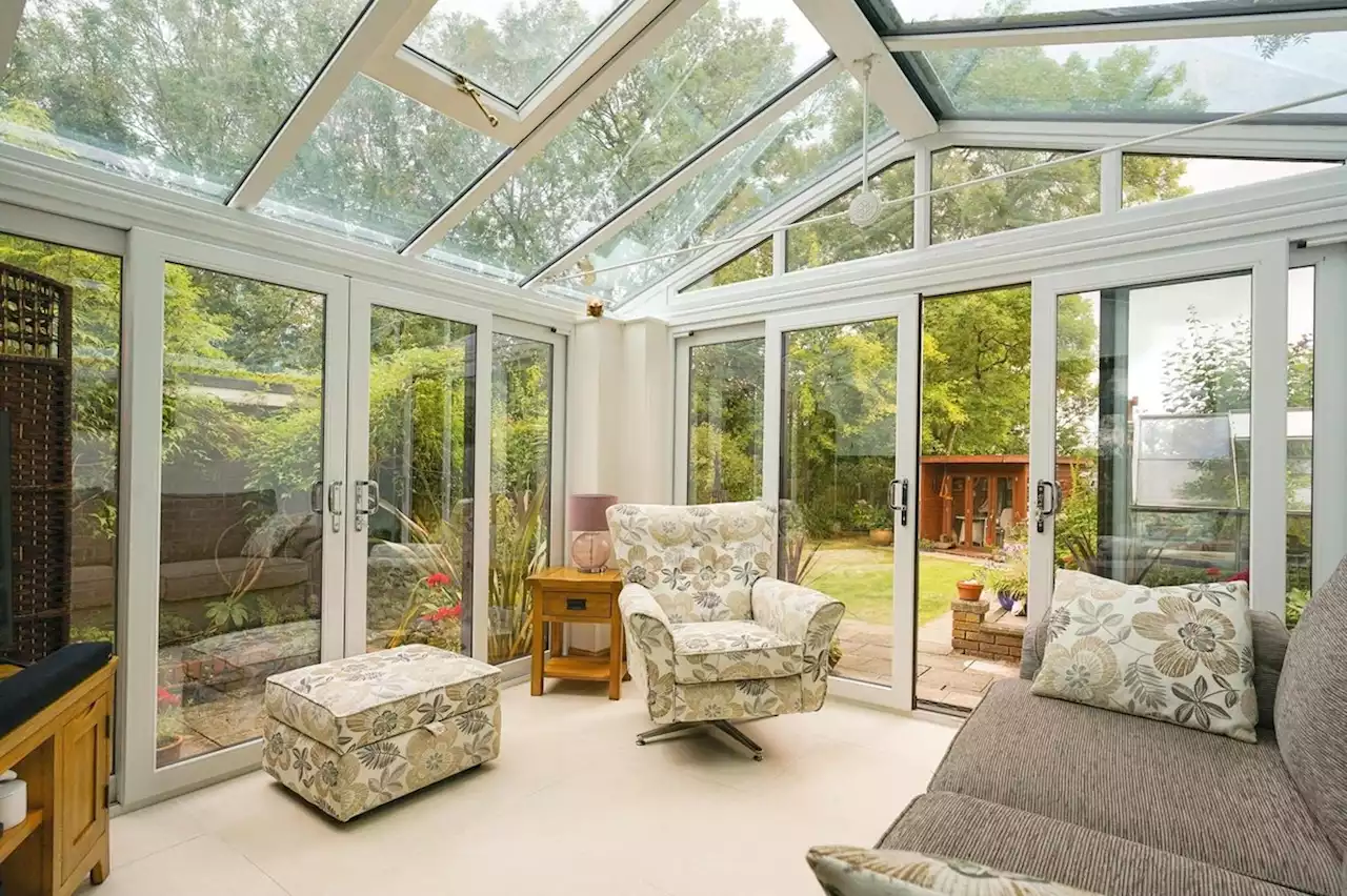 Look at this three bed house in Scholes with a beautiful glass conservatory