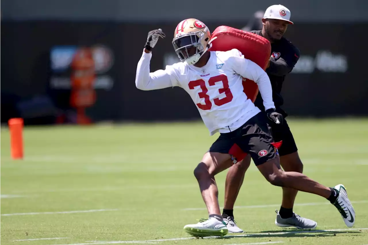 49ers camp: Tarvarius Moore re-introduces himself; Garoppolo cheered