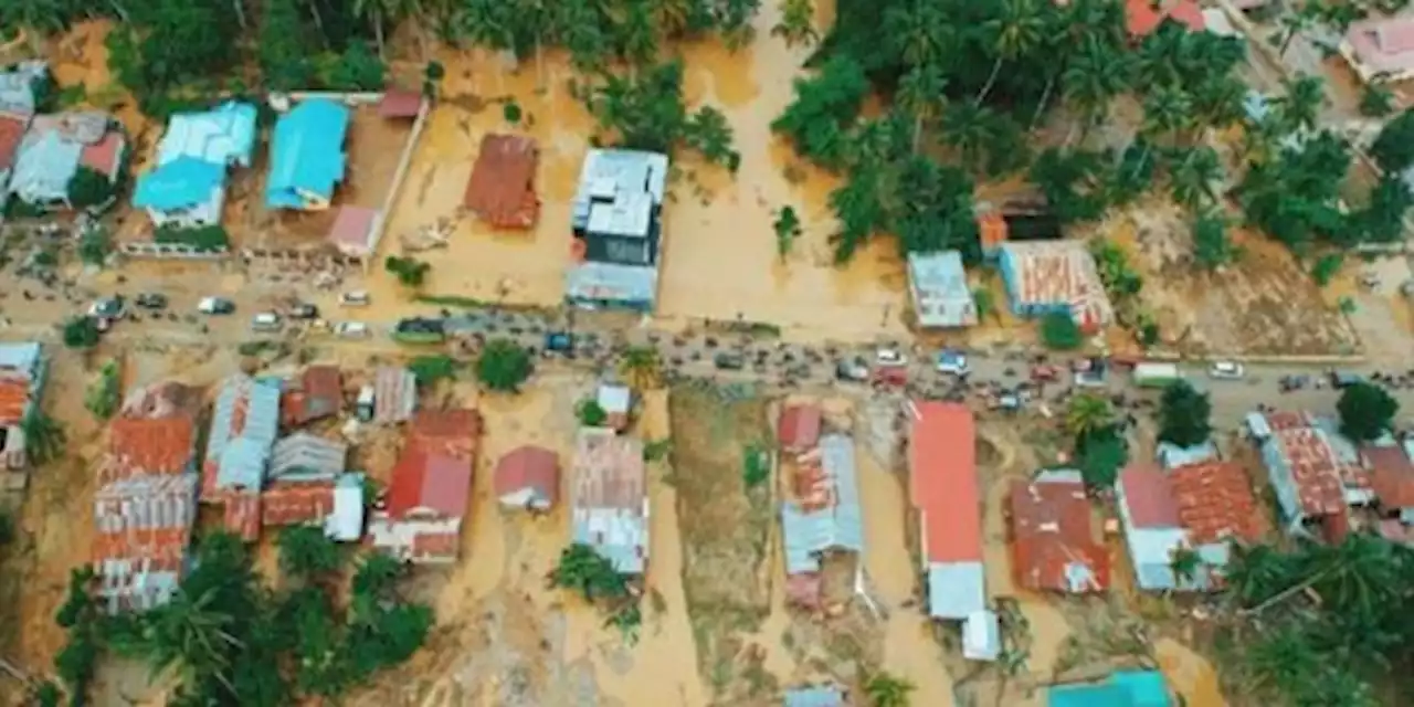 Banjir Parigi Moutong Renggut Tiga Nyawa, Ratusan Orang Mengungsi | merdeka.com