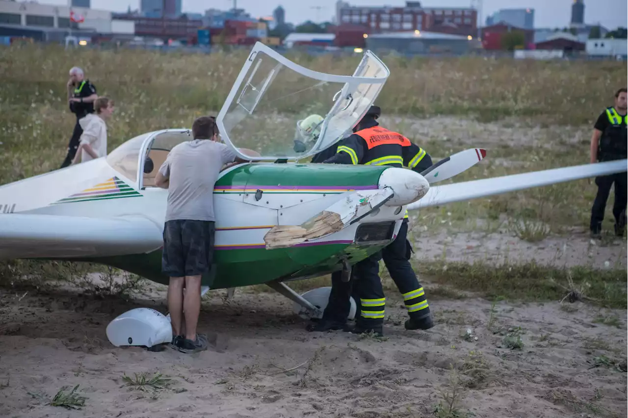 Pilot vergaß zu tanken: Flugzeug muss mitten in Hamburg notlanden