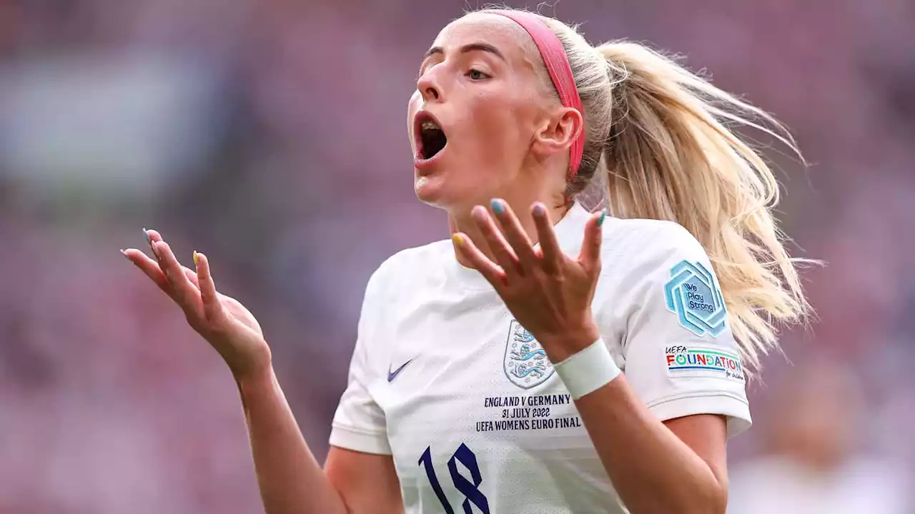 Chloe Kelly's Overtime Goal Lifts England Over Germany 2-1 in Women's Euro 2022