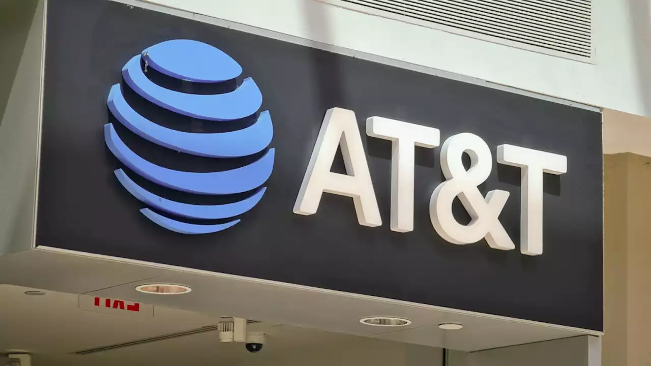 Here's how you can make AT&T pay for its controversial admin fee... in California