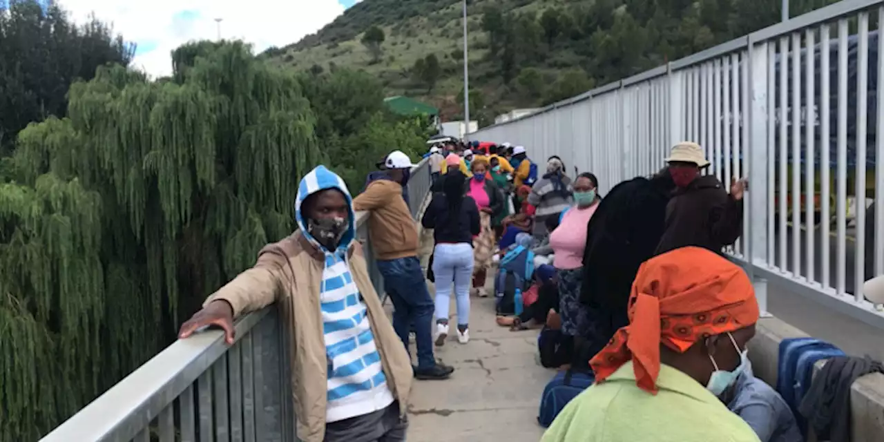 The idea of better border controls is a pipe dream: Political Analyst - SABC News - Breaking news, special reports, world, business, sport coverage of all South African current events. Africa's news leader.