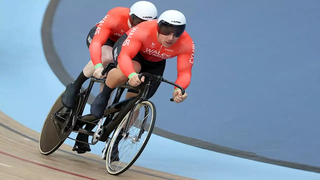 Three cyclists rushed to hospital after serious crash at Commonwealth Games - SABC News - Breaking news, special reports, world, business, sport coverage of all South African current events. Africa's news leader.