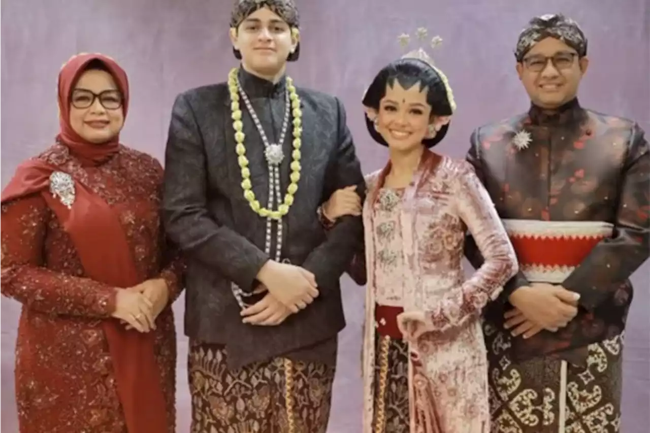 Anies Baswedan Lepas Mutiara Annisa Arungi Rumah Tangga dengan Lagu nan Menyentuh