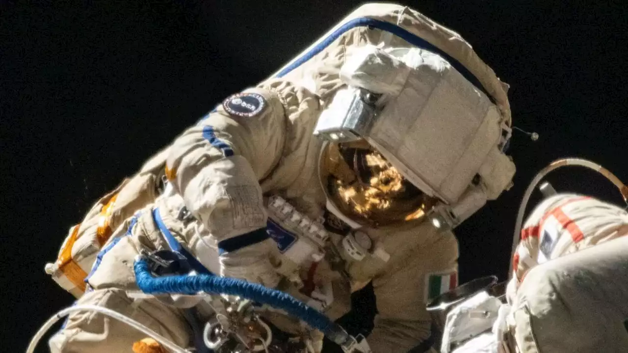 In photos: Astronaut Samantha Cristoforetti takes Europe's historic 1st female spacewalk