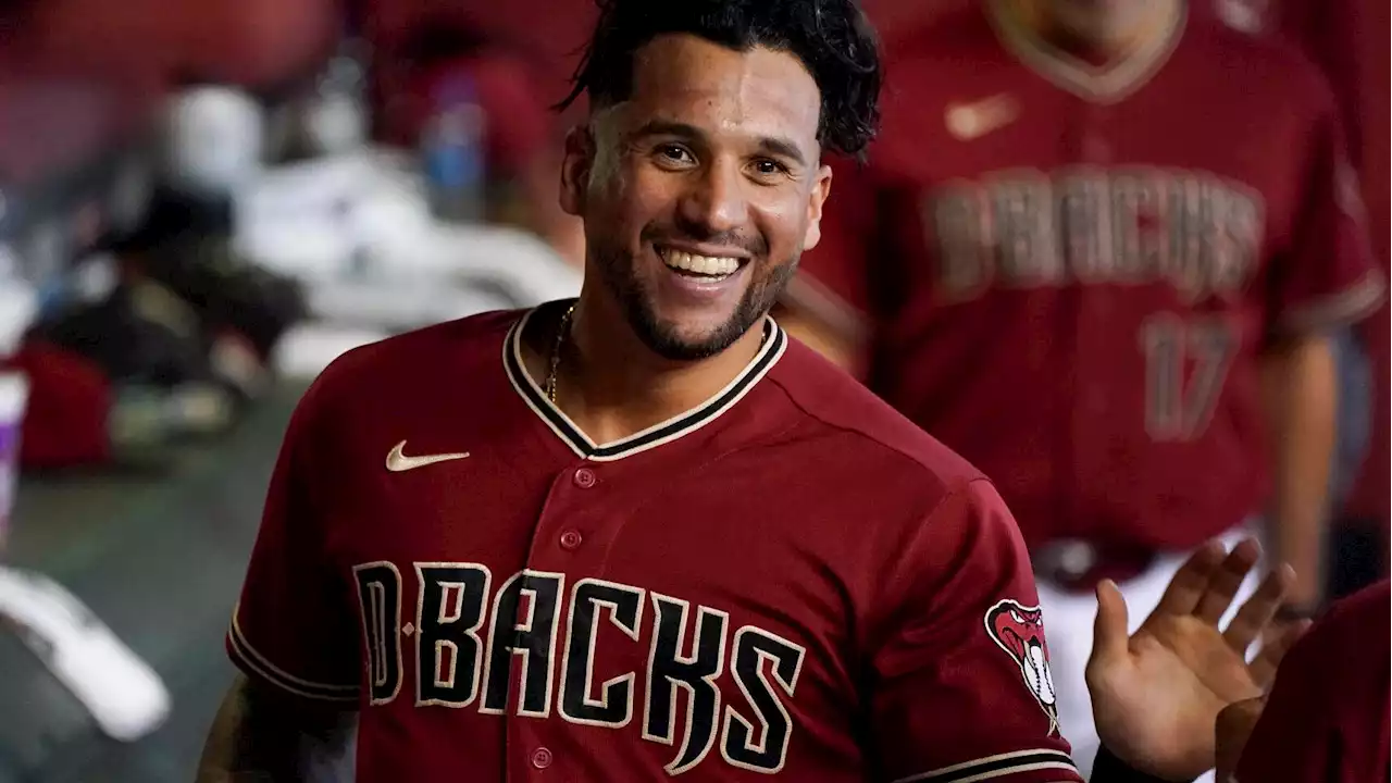 Diamondbacks deal mainstay Peralta, will turn attention to young outfielders