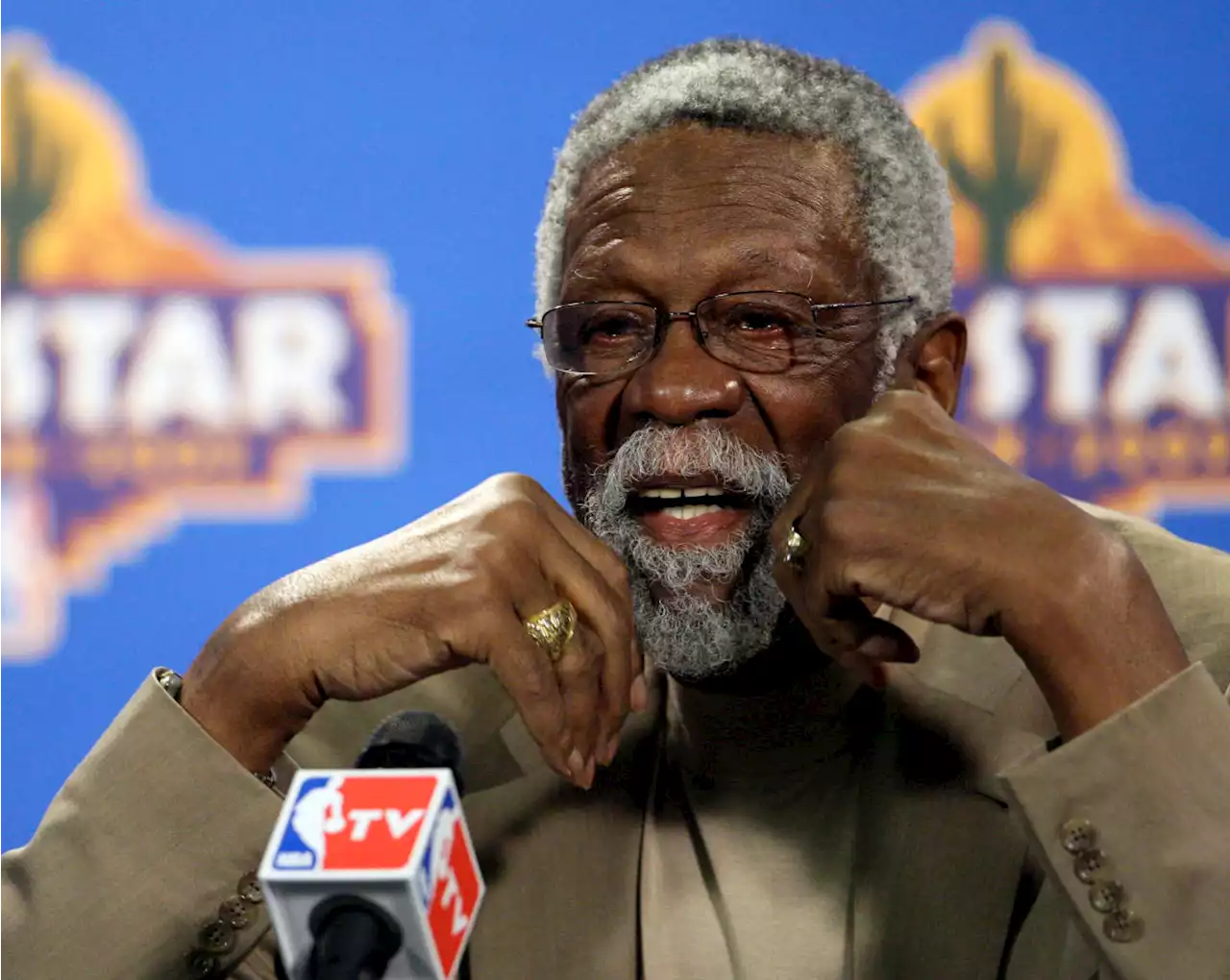 Bill Russell, NBA great and Celtics legend, dies at 88