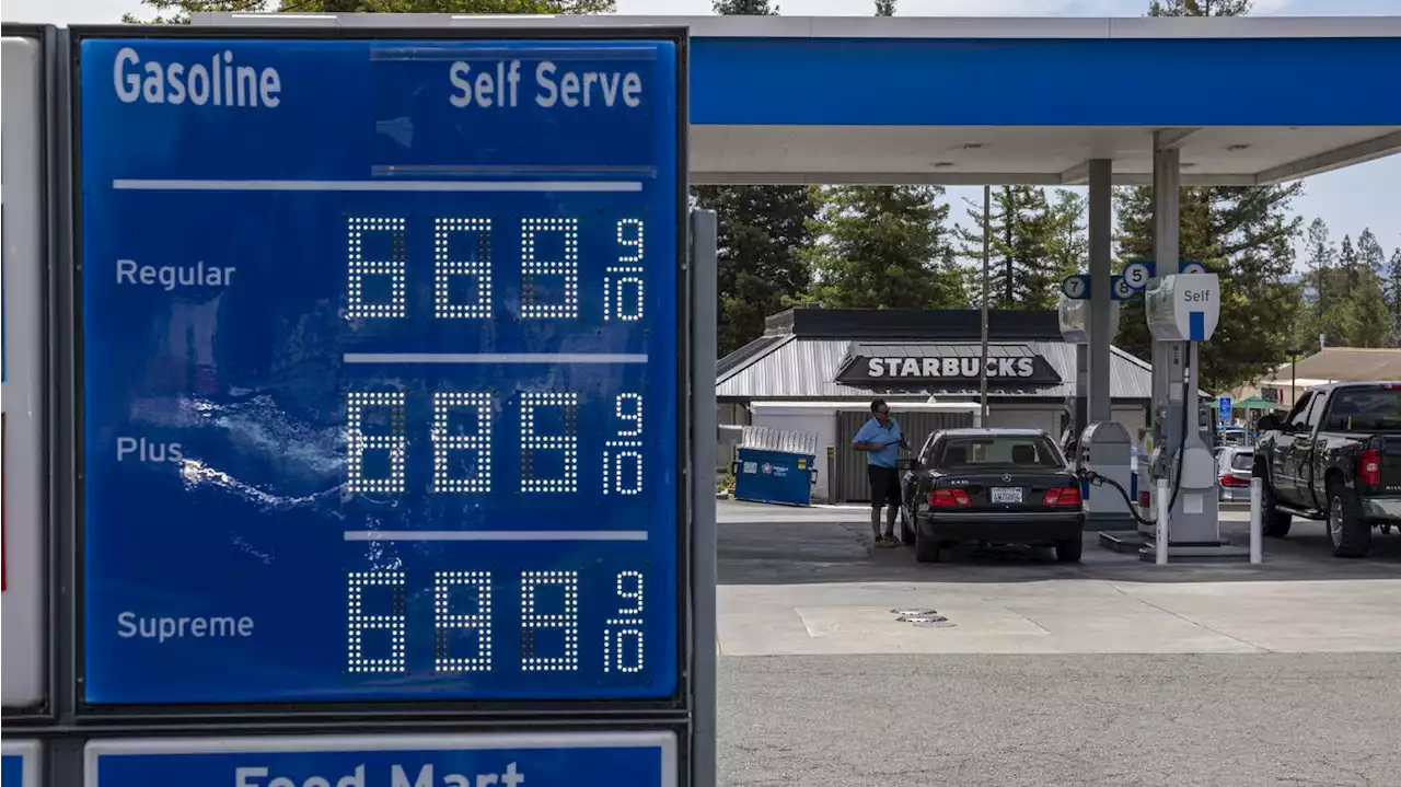 White House, Jeff Bezos trade criticism over gas prices