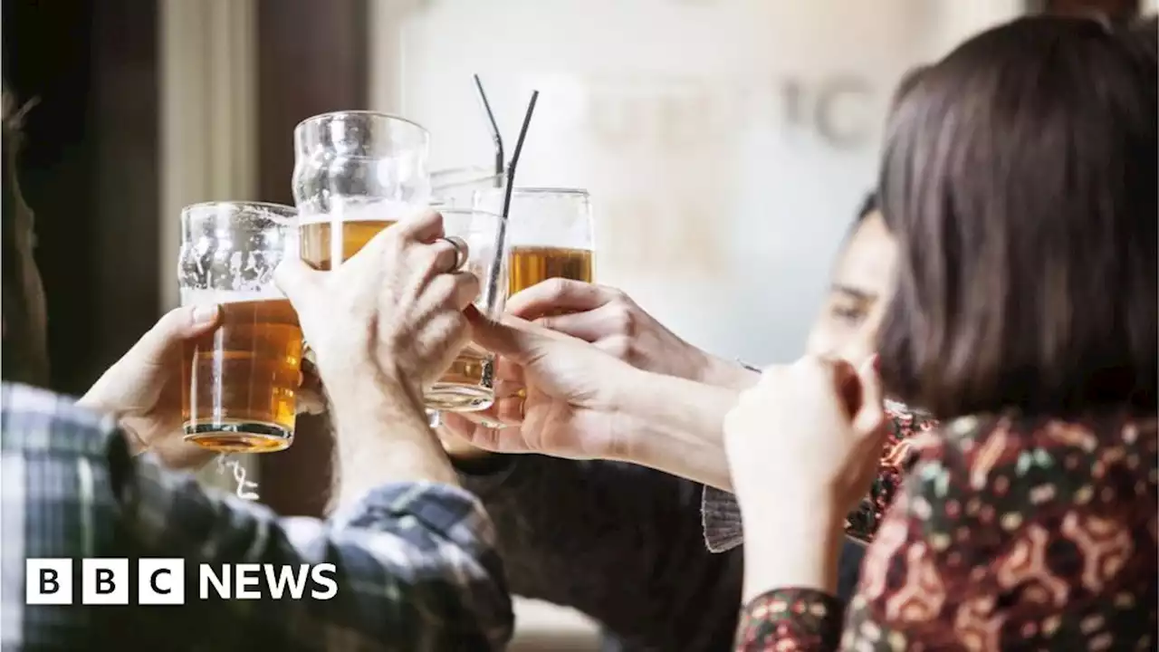 Pub numbers fall to lowest on record