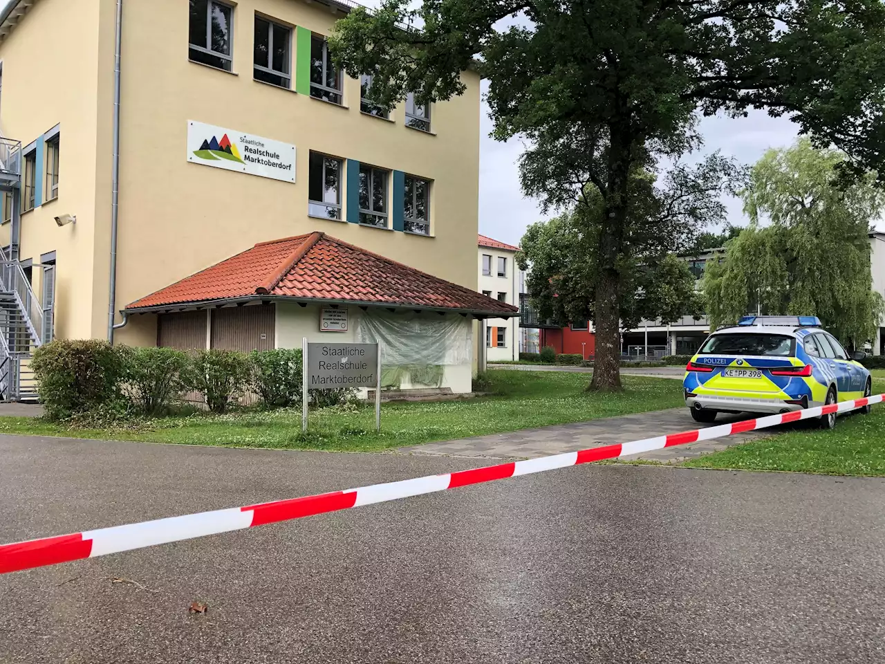 Graffiti mit Drohung: Schulzentrum Marktoberdorf geräumt