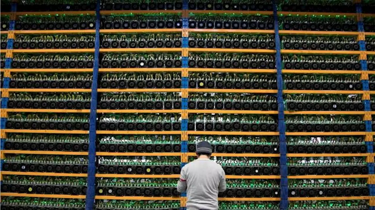 Tunggak Listrik Rp 17,9 M, Server Penambang Bitcoin Dimatikan