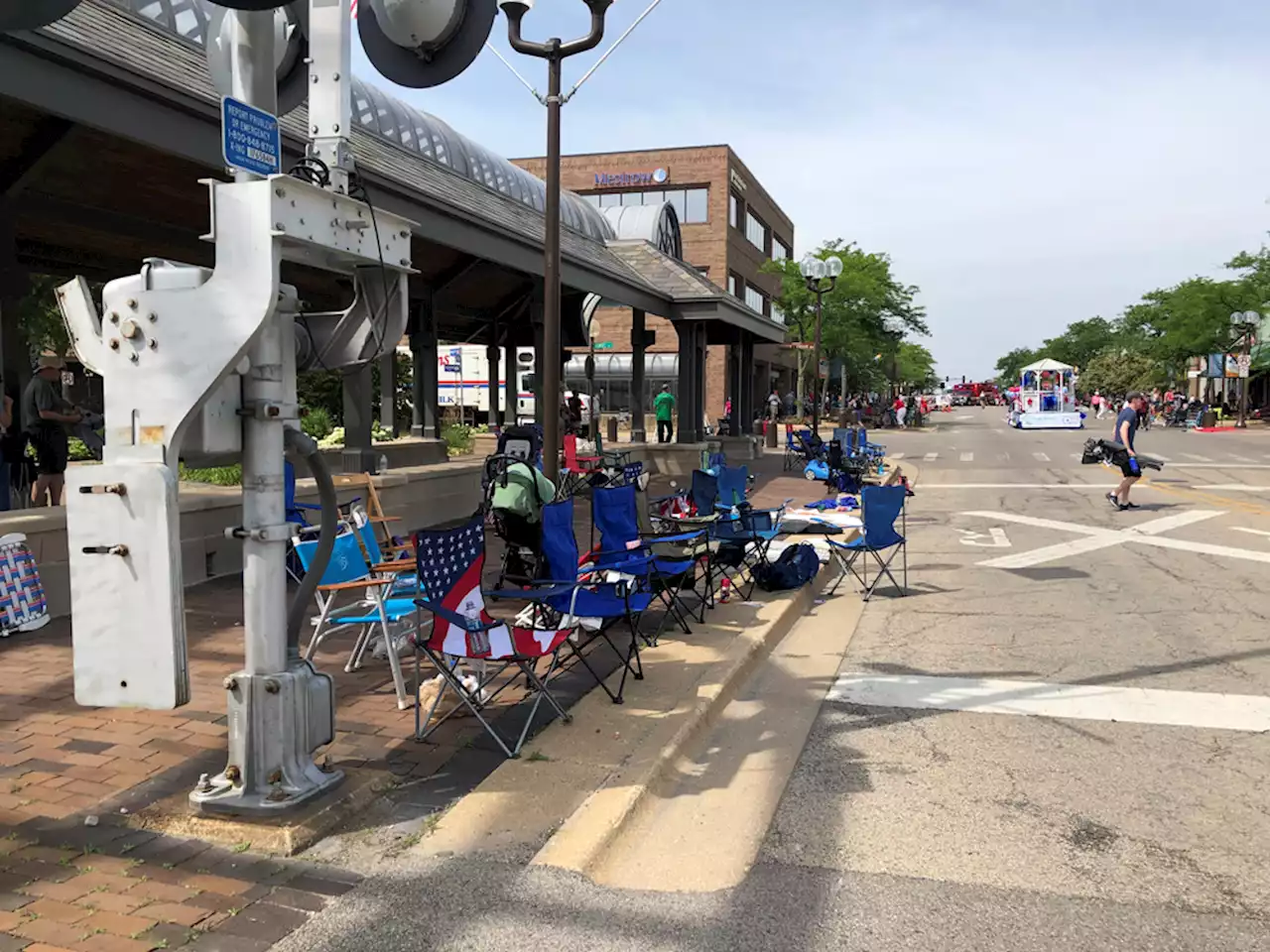 Six Dead In 4th Of July Parade Shooting In Highland Park, Illinois