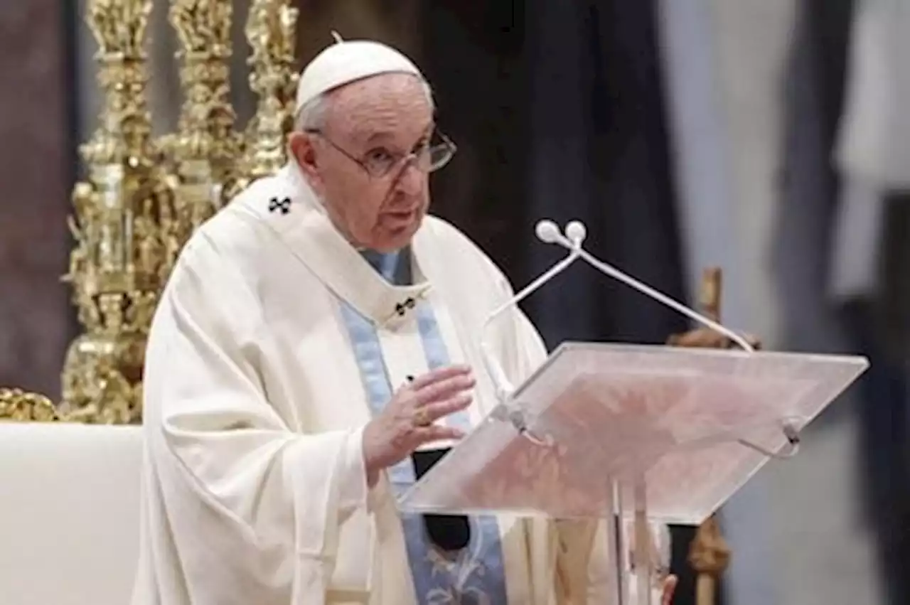 Pope Francis denies resignation rumours