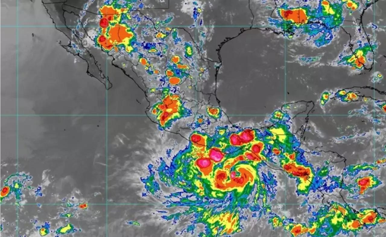 'Bonnie' se convierte en huracán categoría 1 al sur de Oaxaca