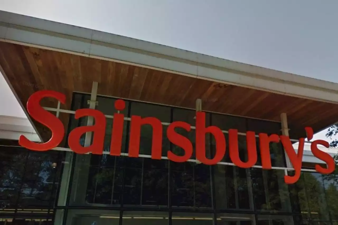 Man attacked at Sainsbury's in Glasgow left with head and eye injuries