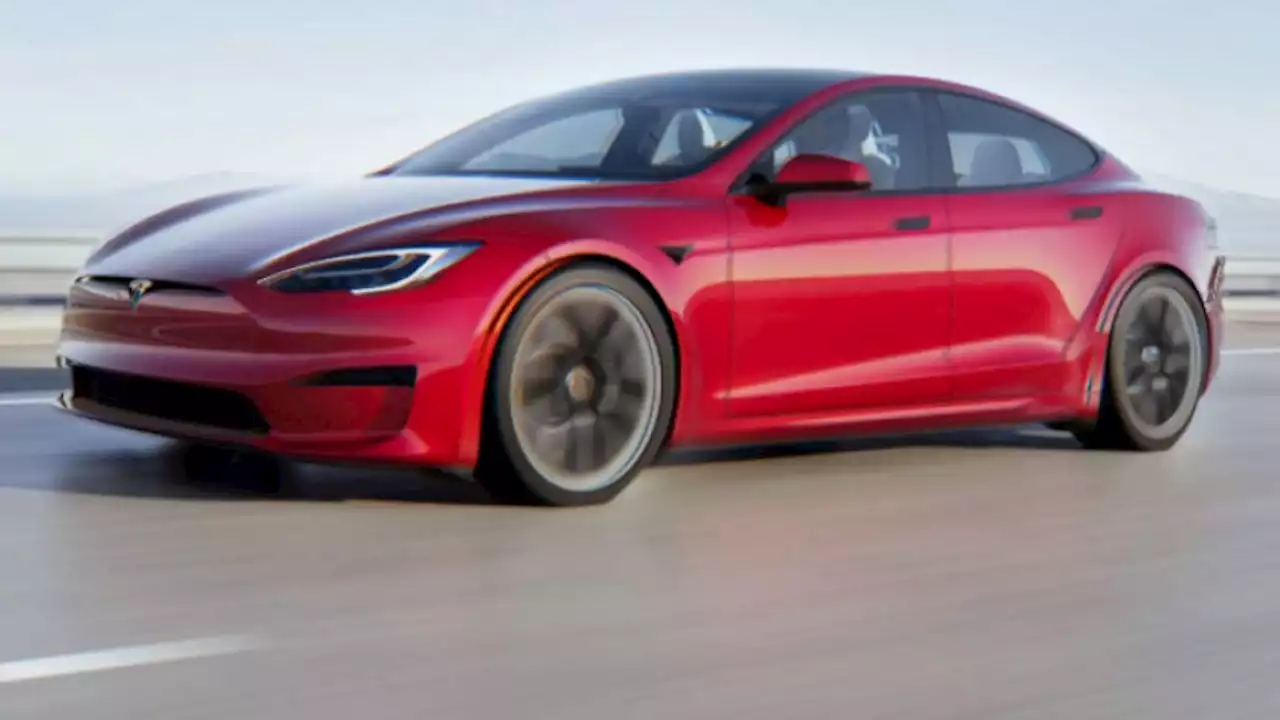 A hacked Tesla Model S Plaid achieves a record-breaking speed of 216 mph