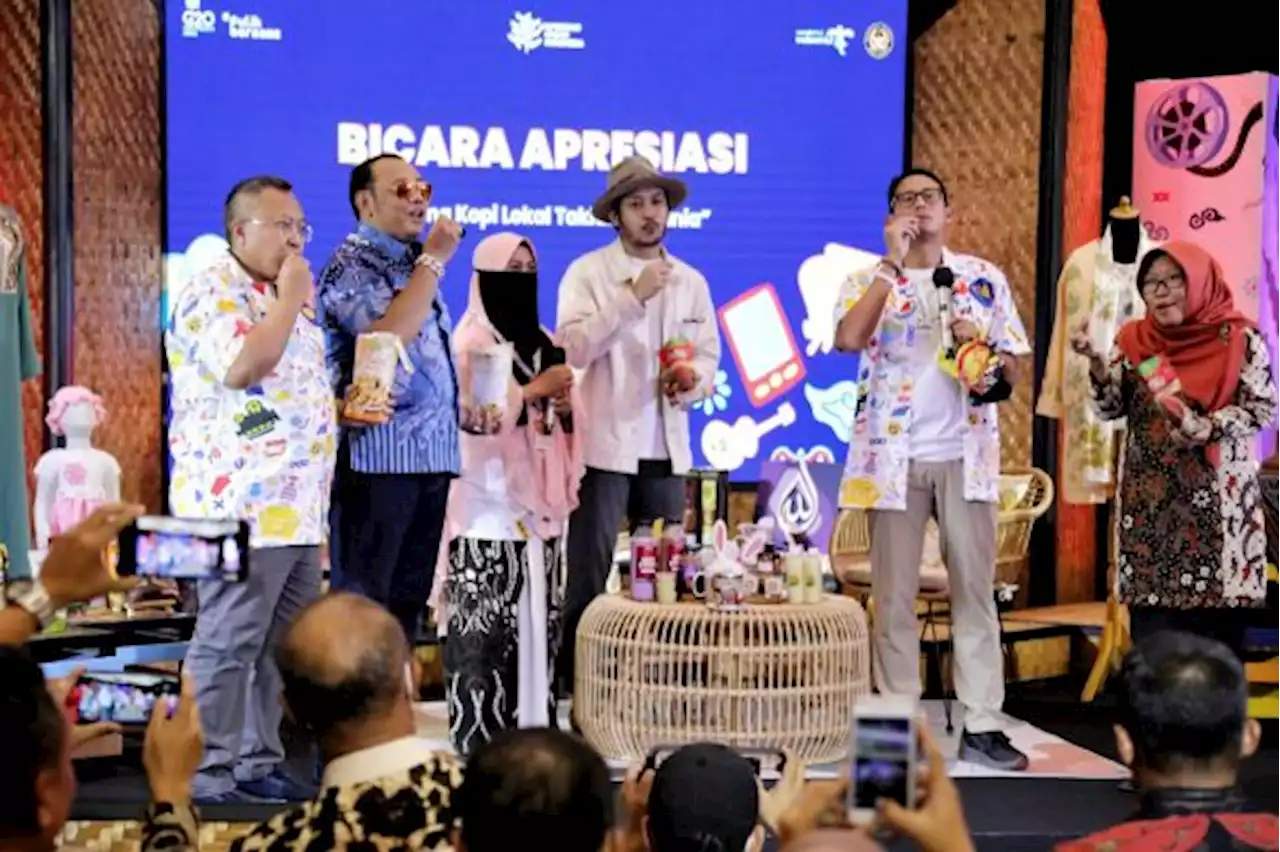 Cicipi Produk Olahan Lele di Tegal, Sandiaga : Uenak dan Bergizi, Kita Kasih Endorsement