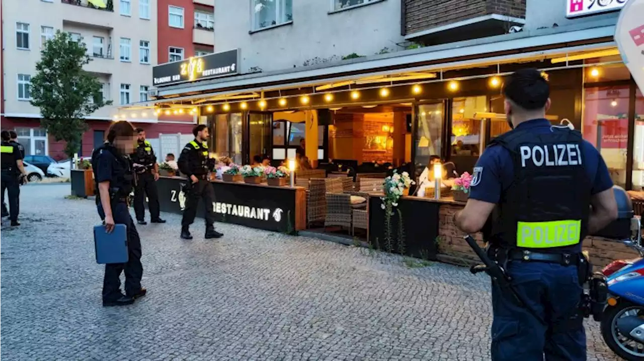 Razzia in Kreuzberg: Shisha-Bar geschlossen