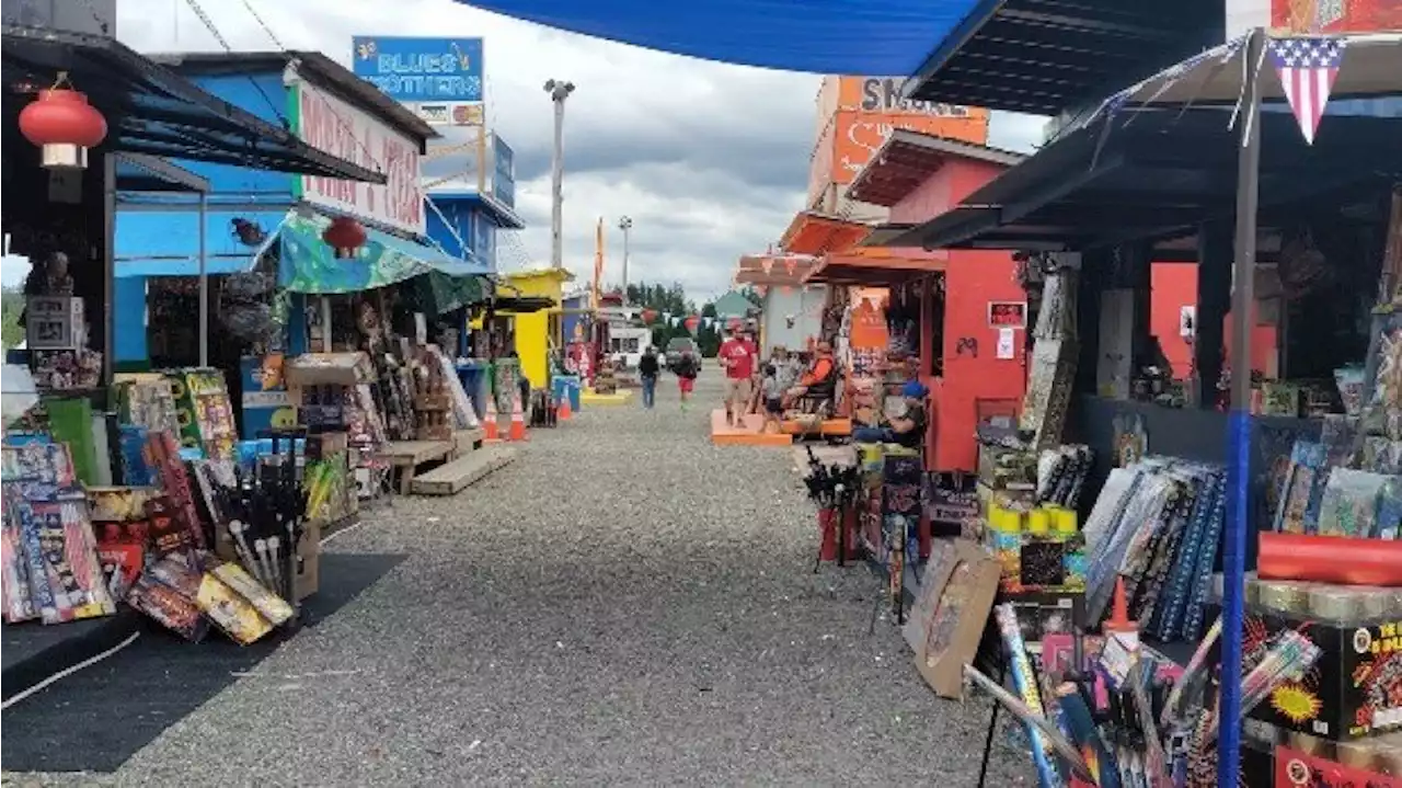 Fireworks stands hopeful for a boom in business this year