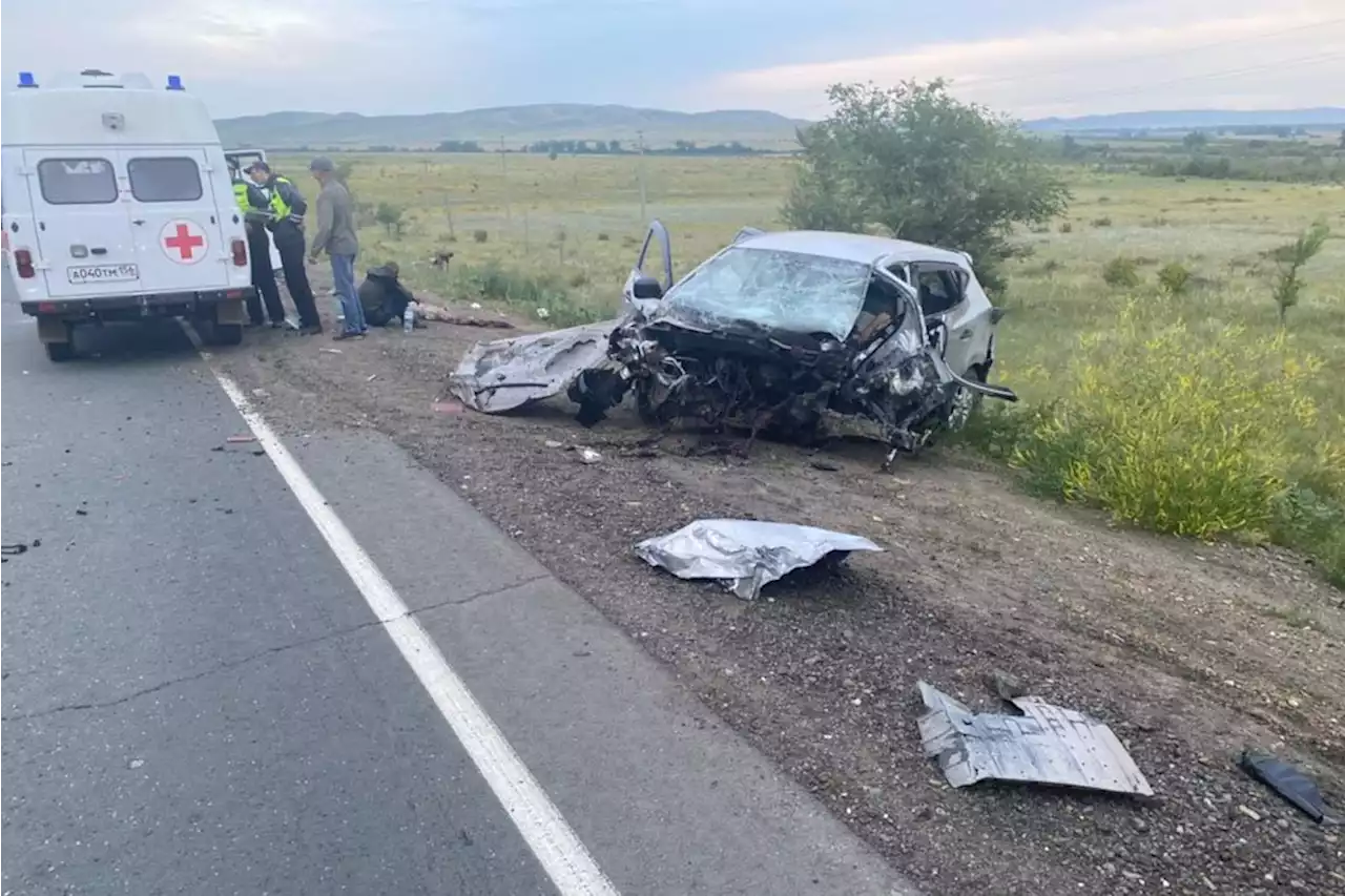 В Оренбуржье в столкновении трех авто погибли семь человек - Российская газета